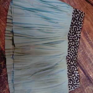 Lululemon Athletica Light Blue Pleated Skirt with Leopard Print Waistband